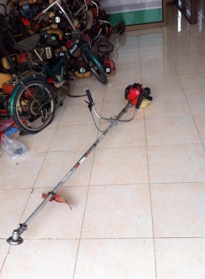 ขายเครื่องตัดหญ้าMitsubishi TL33.