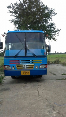 ขายรถบัส  เครื่อง EH 700 7 เกียร์  คัสซี KM  คานหน้า-คานท้าย F 6 น็อต  ตัวถังเชิดชัย  กระจกเปลือย  ประตูหน้า  พวงมาลัยเพาเวอร์  เบรคลมดูด  เบาะตุ๊กตาปรับเอนนอน  เครื่องเสียงพร้อม  ทำสีมาใหม่  ราคา 400,000 บาท ต่อรองได้  สนใจติดต่อคุณเสน่ห์  081-2924481 ,