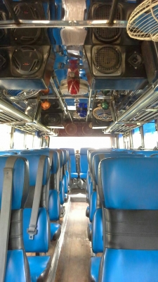 ขายรถบัส  เครื่อง EH 700 7 เกียร์  คัสซี KM  คานหน้า-คานท้าย F 6 น็อต  ตัวถังเชิดชัย  กระจกเปลือย  ประตูหน้า  พวงมาลัยเพาเวอร์  เบรคลมดูด  เบาะตุ๊กตาปรับเอนนอน  เครื่องเสียงพร้อม  ทำสีมาใหม่  ราคา 400,000 บาท ต่อรองได้  สนใจติดต่อคุณเสน่ห์  081-2924481 ,