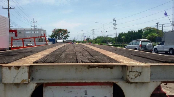 หางพ่วง 3 คานลงเล่มแล้ว พื้นเรียบ ยาว 12 เมตร สภาพOK ราคาไม่แพงครับ