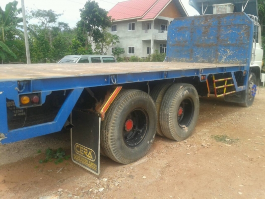 ขายรถบรรทุก 10 ล้อพื้นเรียบเพลาเดี่ยว HINO FL18 185 แรงม้า ราคา 580000