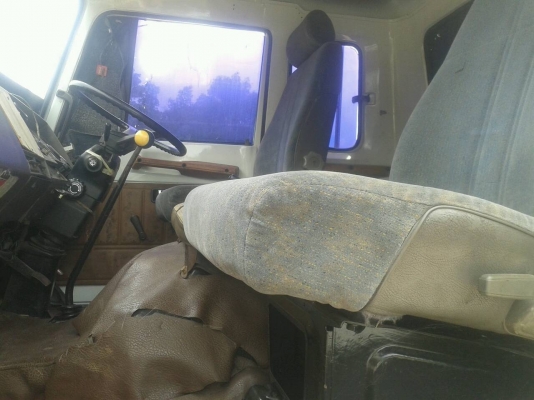 ขายรถบรรทุก 10 ล้อพื้นเรียบเพลาเดี่ยว HINO FL18 185 แรงม้า ราคา 580000