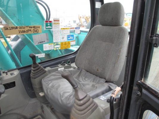 KOBELCO SK135 YY04 รถเก่าญี่ปุ่นนำเข้าโดยตรง เป็นรถตัวใหม่ของรุ่น
