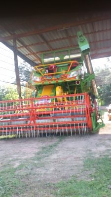 ขายรถเกี่ยว เกษตรพัฒนา  เครื่อง อีซูซุ210 เทอร์โบ A/R 65  ปั้มไดกิ้นเบอร์22
