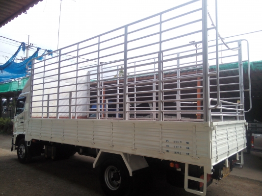 6 ล้อกลาง  *Euro.3*  HINO *ซีรีย์500*  FC9J 175 แรงม้า  *ยาว 5.50 ม.*  รถสวยเดิม+สวยจริง * รถห้างแท้ * มีเล่มพร้อมโอน* ปี55 *