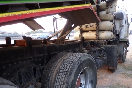 ขายเครื่อง CNG เซียงไฮ ระบบ WOODWARD (วุ๊ดเหวิด)พร้อมระบบแก็ซ และถังแก็ซ 8 ถัง เครื่องยังอยู่บนรถ