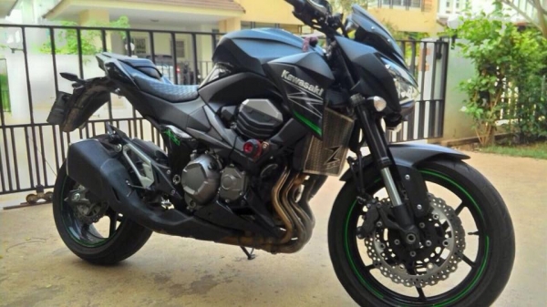 ขายดาวน์ KAWASAKI Z800