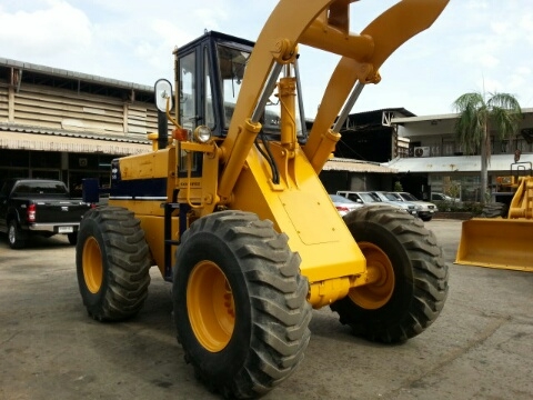 รถตักล้อยาง 515-2-12626 รถตักล้อยาง 515-2-12626