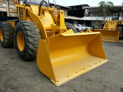 รถตักล้อยาง 515-2-12626 รถตักล้อยาง 515-2-12626