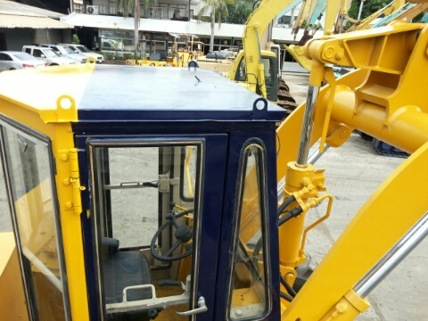 รถตักล้อยาง 515-2-12626 รถตักล้อยาง 515-2-12626