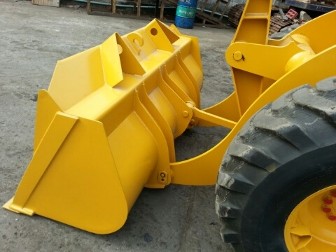 รถตักล้อยาง 515-2-12626 รถตักล้อยาง 515-2-12626