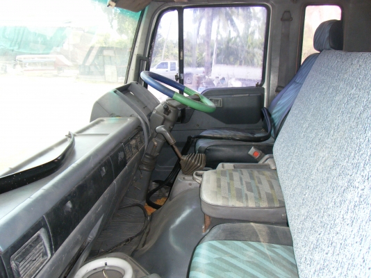 ขายหัวเก๋ง HINO สิงห์ไฮเทค 10ล้อหัวในครับ 158,000บาทอุปกรณืครบครับ ติดต่อ 0892095791 บอย