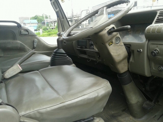 ขายรถบรรทุก 6 ล้อกระบะคาร์โก้ ISUZU NPR 120 แรงม้าฝาดำ ไมล์ 180000 ราคา 420000