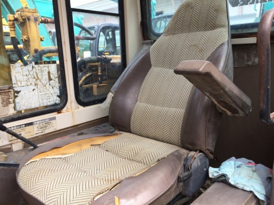 Komatsu PC60-6 ปี 1990 ใช้งาน 3 พันกว่าชั่วโมง ถึงไทยแล้วครับ ไม่แพง