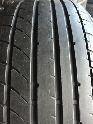 ขายยาง CORSA 225-40-18 ปี13 ดอกสวย ชุดละ 2,500 บาท