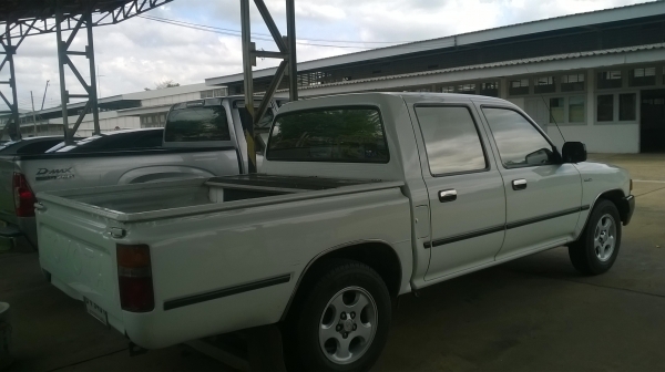 ขายไมตื้เอ๊ก 4 ประตู