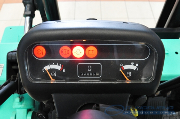 ขายรถโฟล์คลิฟท์มือสอง MITSUBISHI รุ่น FG15  ราคา 150,000 บาท นำเข้าจากประเทศญี่ปุ่น 100\% ไม่เคยใช้งานในประเทศไทย