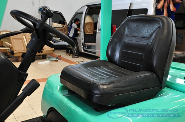 ขายรถโฟล์คลิฟท์มือสอง MITSUBISHI รุ่น FG15  ราคา 150,000 บาท นำเข้าจากประเทศญี่ปุ่น 100\% ไม่เคยใช้งานในประเทศไทย