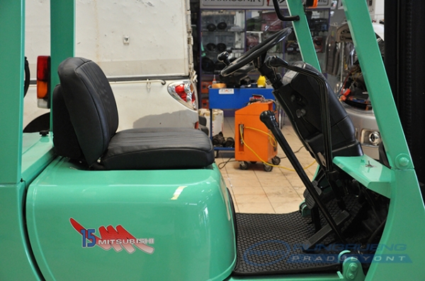 ขายรถโฟล์คลิฟท์มือสอง MITSUBISHI รุ่น FG15  ราคา 150,000 บาท นำเข้าจากประเทศญี่ปุ่น 100\% ไม่เคยใช้งานในประเทศไทย