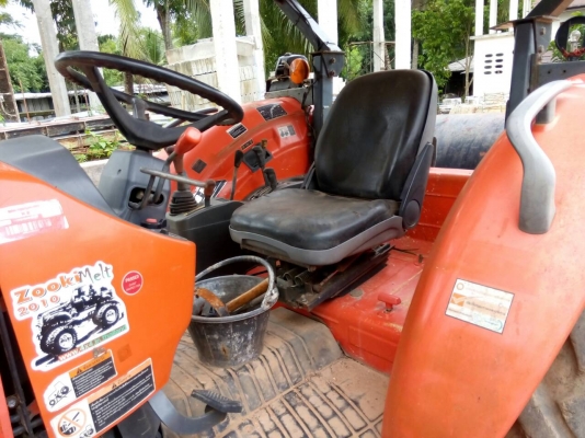 ขายรถไถ KUBOTA M9540 ใบมีดดันหน้า 3000 ชม.เอกสารเล่มทะเบียน ราคา 550000