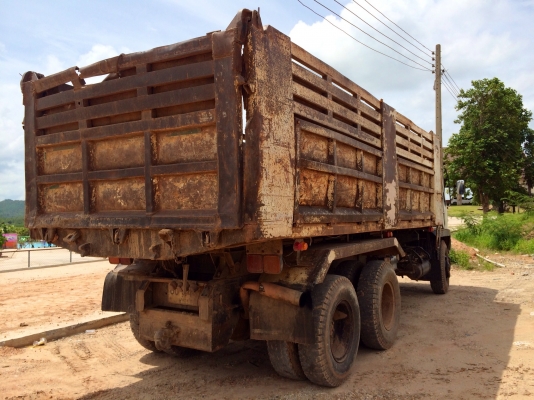 ขายด่วน. รถสิบล้อสองเพลาดั้มพ์. Mitsu.  Tf. สภาพดี.  พร้อมใช้งาน