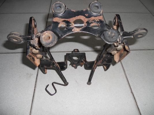 ขาเหล็กยึดไฟหน้า ฮอนด้า วิง