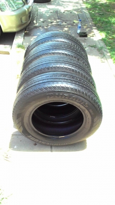 205/70R15 BRIDGESTONE DURAVIS R611 ไม่มีปะ ชุด 4 เส้น ปี2013 tel.081-427-3941