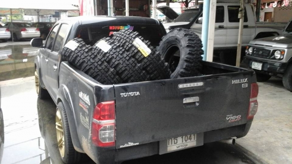 ... ขายยางใหม่ JUNGLE AA 34-11.5R15 ปี 11 ราคาถุกมีแค่ 3 ชุด ... ... ขายยางใหม่ JUNGLE AA 34-11.5R15 ปี 11 ราคาถุกมีแค่ 3 ชุด ...