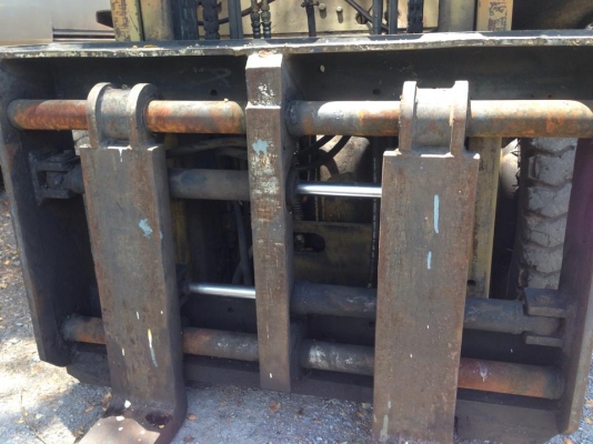 ขายรถโฟ๊คลิ๊ฟโคมัสสุดีเซล6สูบ งาปรับได้ งายาว เครื่องมิตรซู6DR5 เครื่องแน่นพร้อมใช้งาน ยก 3.5 ตัน ขาย 170000 บาทครับ