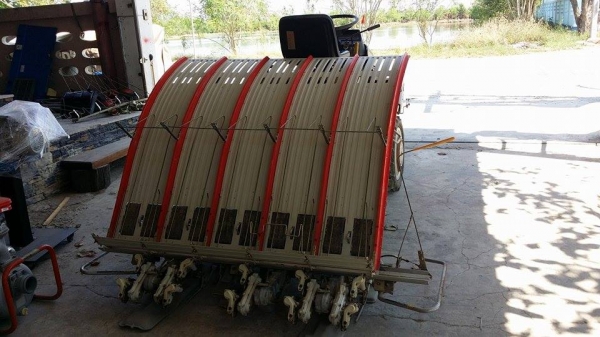 รถปลูกข้าวนั่งขับ MITSUBISHI  รุ่น MPR55H เก่าญี่ปุ่น  ดำนา 5 แถว สภาพสวย เครื่องยนต์ติดง่าย