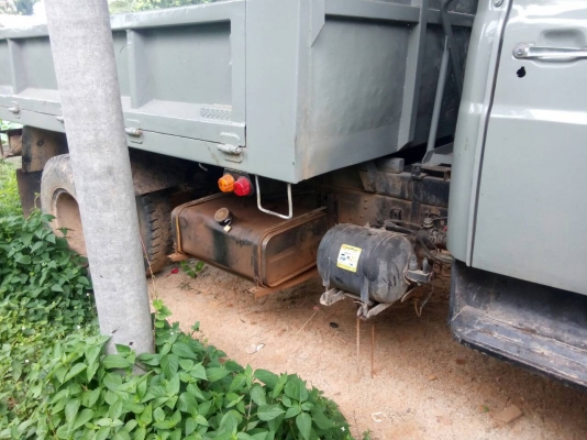 ขายรถบรรทุก 6 ล้อดัมพ์หน้ายาว ISUZU 165 แรงม้า เฟืองท้ายเดิมเปลี่ยนหัวเพลาระบบใหม่ เบรคทิฟฟี่ ราคา 330000