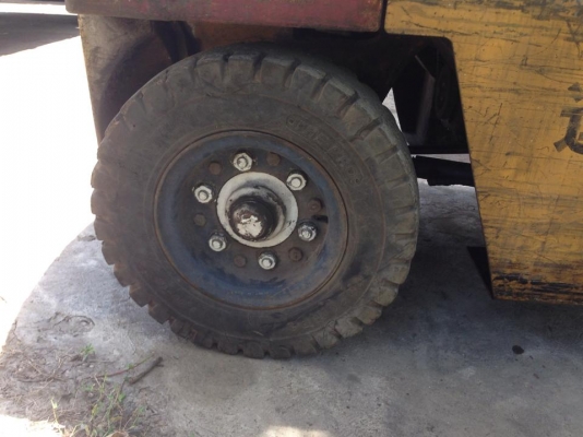 ขายรถโฟ๊คลิ๊ฟโคมัสสุดีเซล6สูบ เครื่องโคมัสสุ6D95 งาปรับได้ เสา3ท่อน เหมาะยกของเข้าตู้คอนเทเนอร์หรืองานหนัก งายาว เครื่องแน่นพร้อมใช้งาน ยกได้ 3.5 ตัน ยางสวยยางตัน ขาย 230000 บาท