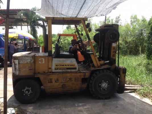 ขายรถโฟ๊คลิ๊ฟโคมัสสุดีเซล6สูบ เครื่องโคมัสสุ6D95 งาปรับได้ เสา3ท่อน เหมาะยกของเข้าตู้คอนเทเนอร์หรืองานหนัก งายาว เครื่องแน่นพร้อมใช้งาน ยกได้ 3.5 ตัน ยางสวยยางตัน ขาย 230000 บาท