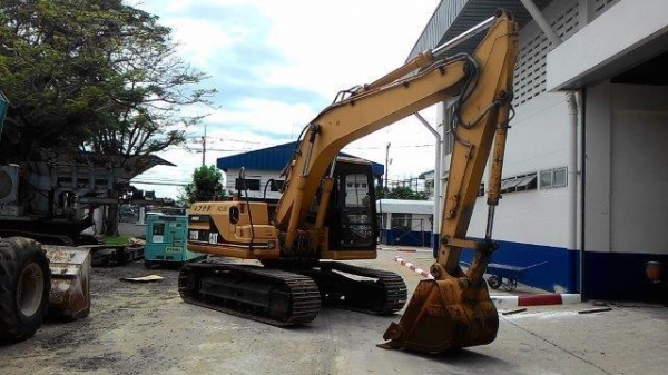 CAT 312B #2HR00931 ใช้งานสี่พันกว่าชั่วโมง อยู่ไทยแล้วนะคะ