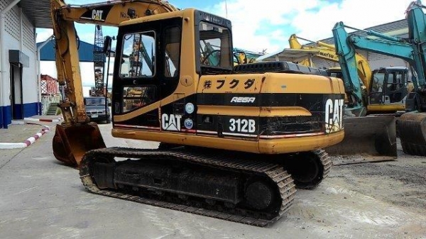 CAT 312B #2HR00931 ใช้งานสี่พันกว่าชั่วโมง อยู่ไทยแล้วนะคะ