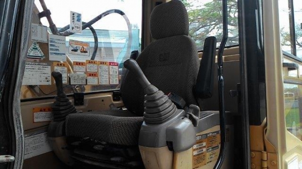 CAT 312B #2HR00931 ใช้งานสี่พันกว่าชั่วโมง อยู่ไทยแล้วนะคะ