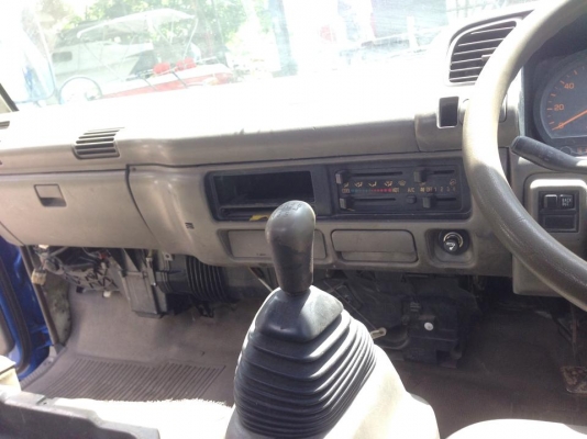 ขายหัวรถNPR การ์ตูนกระจกไฟฟ้า ใช้งานได้อุปกรณ์ครบ ขาย 48000 บาท