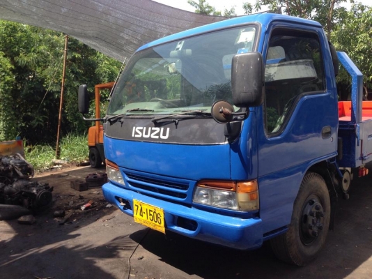 ขายหัวรถNPR การ์ตูนกระจกไฟฟ้า ใช้งานได้อุปกรณ์ครบ ขาย 48000 บาท