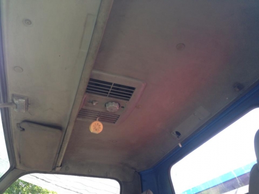 ขายหัวรถNPR การ์ตูนกระจกไฟฟ้า ใช้งานได้อุปกรณ์ครบ ขาย 48000 บาท