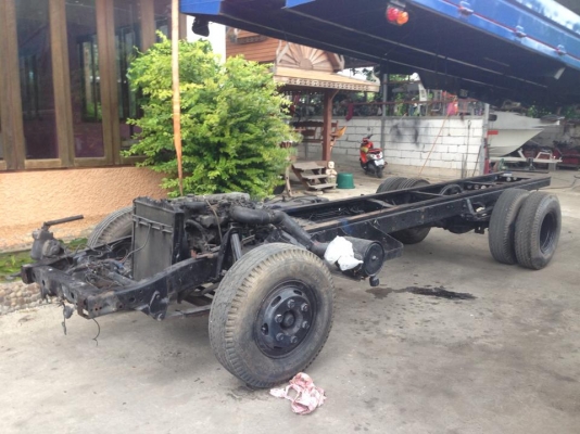 ขายแซสซีพร้อมช่วงล่างNPRคาน6น็อต ถังน้ำมันหม้อน้ำ แหนบ เพลาขับ ขาย 58000 บาท