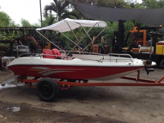 ขายเรือ 13ฟุต พร้อมเทเลอร์เครื่องยามาฮ่า 30 แรง มอเตอร์ไกค์ แบตเตอรี่ ถังน้ำมัน เรือ2ชั้นครับ ขาย 110000 บาท