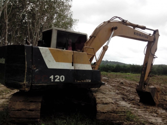ขายรถแบคโฮ KOMATSU PC100-5 ราคา 450000