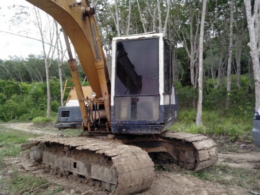 ขายรถแบคโฮ KOMATSU PC100-5 ราคา 450000