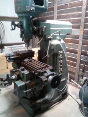 ขายมิลลิ่งM3ของญี่ปุ่นมีฟีดขึ้นลงซ้ายขวาอุปกรณ์ครบ