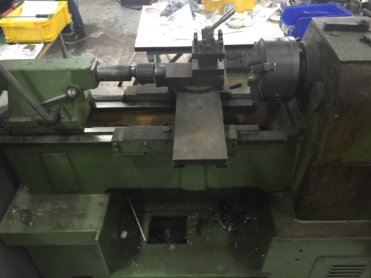 ขายเครื่องกลึงแยม4ฟุต3เพลาเบรกเครื่องสวย