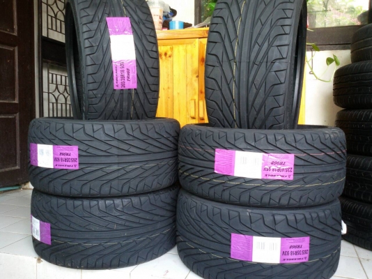 ยางใหม่ 235 40 18 หลัง 265 35 18ชุดละ8000