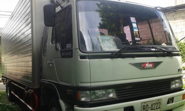 6 ล้อตู้ 7.20 ม. HINO 195 แรง รถห้างแท้ FF3HNKA เครื่อง H07D รถสวยสภาพดีมาก เครื่องสวย คัสซีสวย