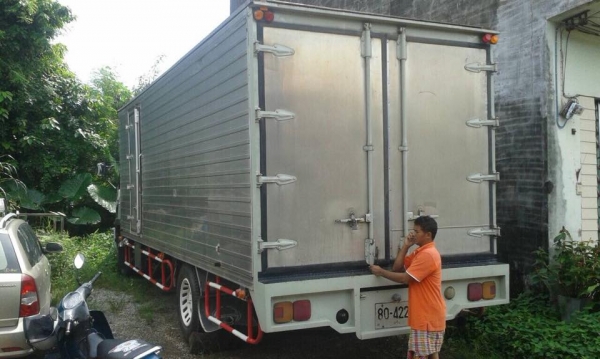 6 ล้อตู้ 7.20 ม. HINO 195 แรง รถห้างแท้ FF3HNKA เครื่อง H07D รถสวยสภาพดีมาก เครื่องสวย คัสซีสวย 6 ล้อตู้ 7.20 ม. HINO 195 แรง รถห้างแท้ FF3HNKA เครื่อง H07D รถสวยสภาพดีมาก เครื่องสวย คัสซีสวย