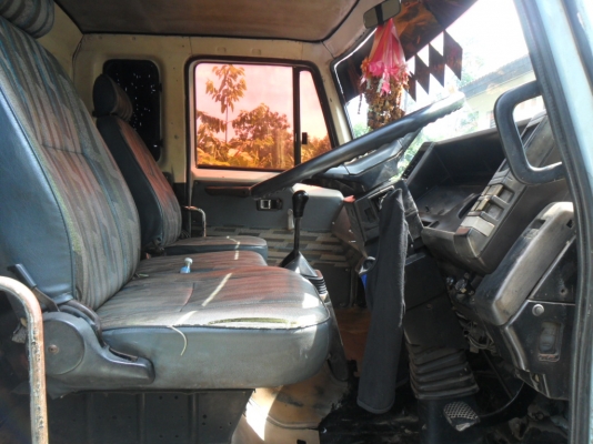 รถเครนมือสอง,สิบล้อเพลาเดียว,Isuzu Rocky 175 แรง ,ติดเครนห้าตัน