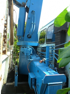 รถเครนมือสอง,สิบล้อเพลาเดียว,Isuzu Rocky 175 แรง ,ติดเครนห้าตัน